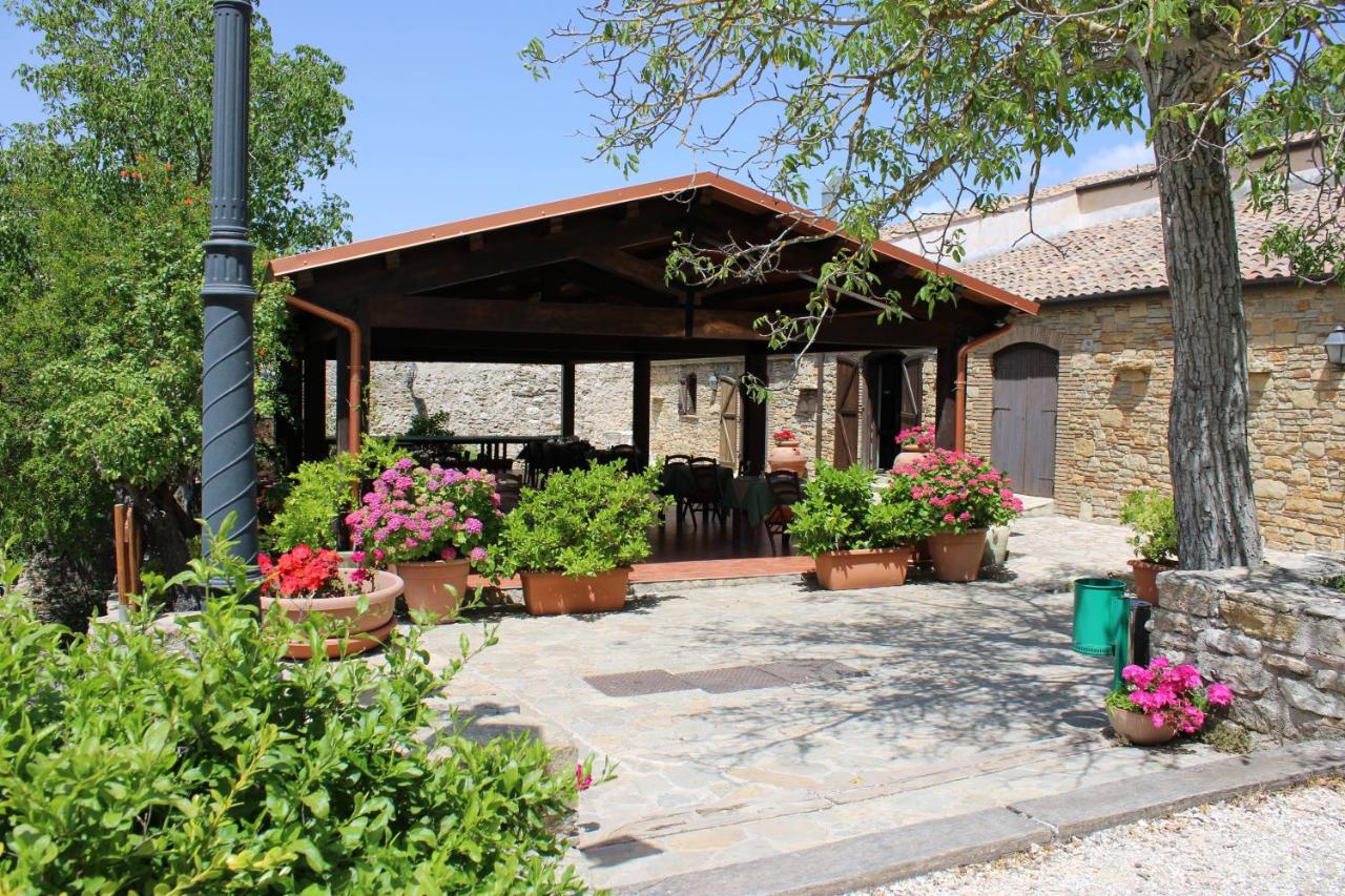 Agriturismo Sant'Agata ピアーナ・デッリ・アルバネージ エクステリア 写真