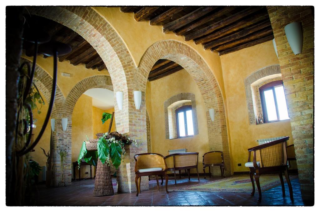 Agriturismo Sant'Agata ピアーナ・デッリ・アルバネージ エクステリア 写真