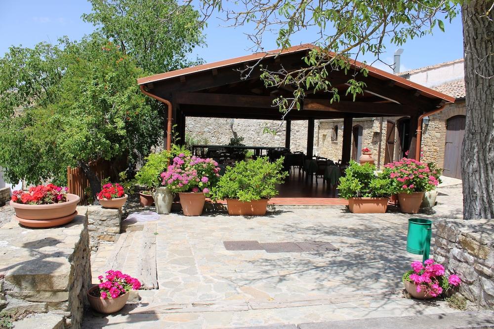 Agriturismo Sant'Agata ピアーナ・デッリ・アルバネージ エクステリア 写真