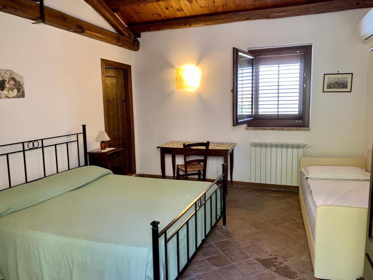 Agriturismo Sant'Agata ピアーナ・デッリ・アルバネージ エクステリア 写真