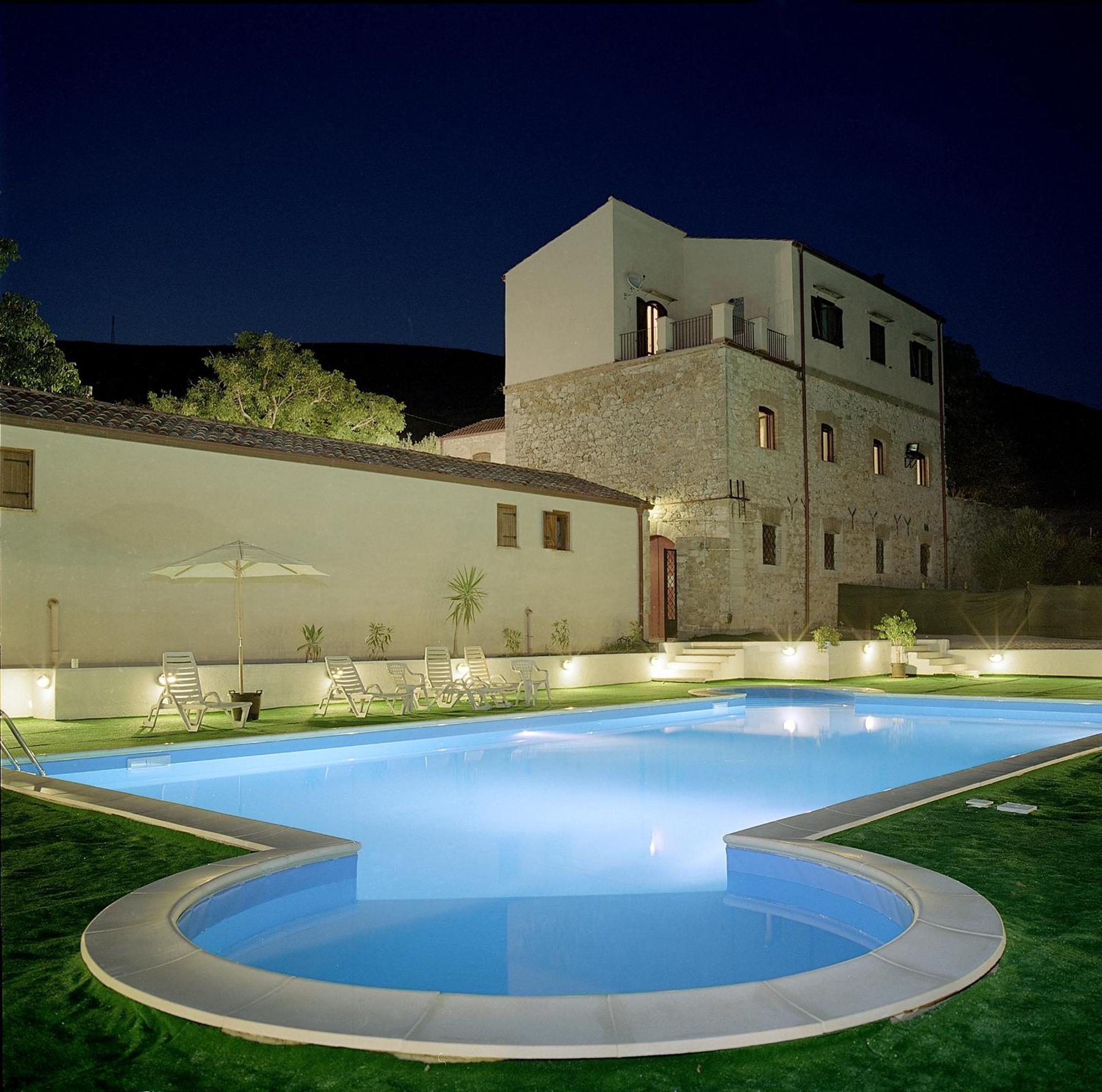 Agriturismo Sant'Agata ピアーナ・デッリ・アルバネージ エクステリア 写真