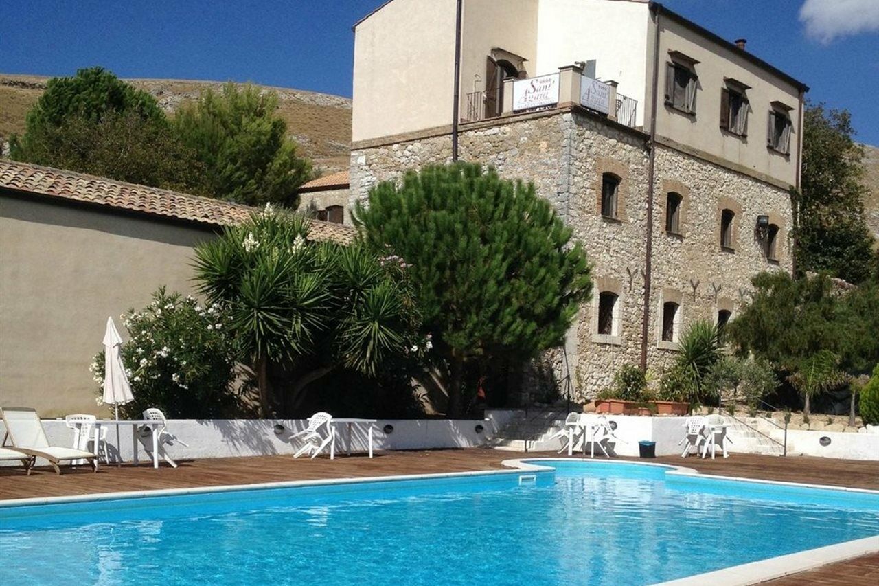 Agriturismo Sant'Agata ピアーナ・デッリ・アルバネージ エクステリア 写真