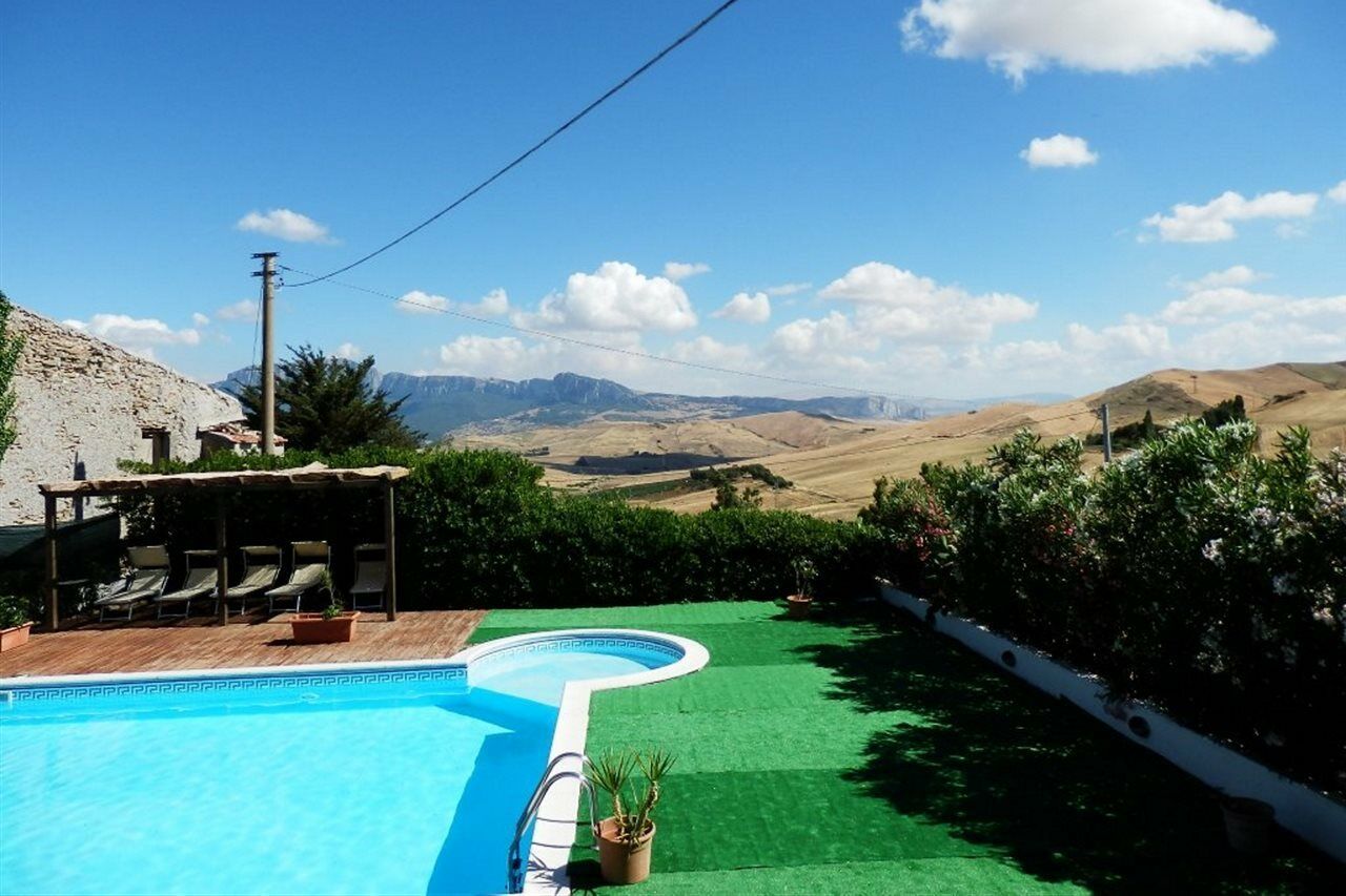 Agriturismo Sant'Agata ピアーナ・デッリ・アルバネージ エクステリア 写真