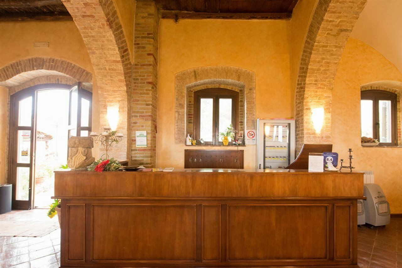 Agriturismo Sant'Agata ピアーナ・デッリ・アルバネージ エクステリア 写真