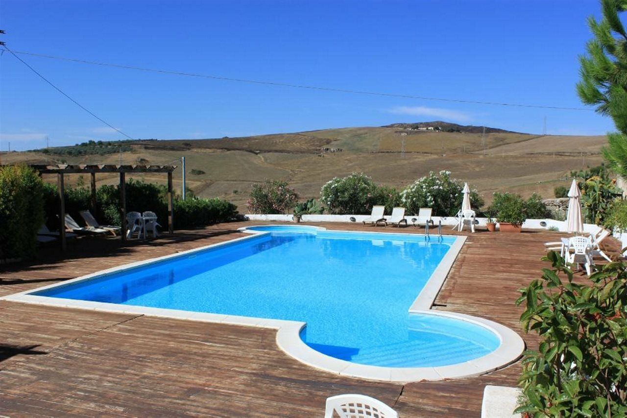 Agriturismo Sant'Agata ピアーナ・デッリ・アルバネージ エクステリア 写真